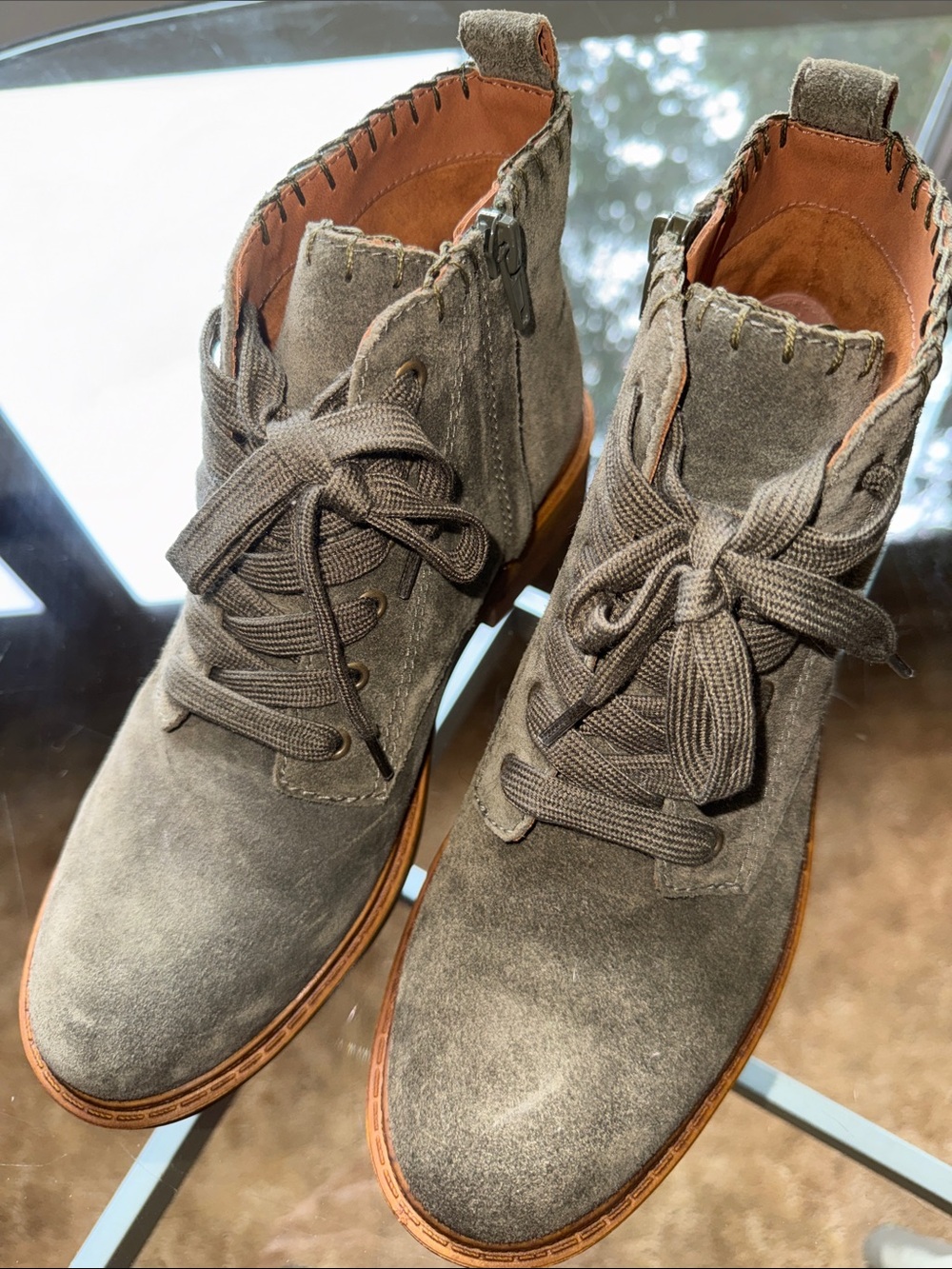 Zodiac 8 1/2 Green Suede Boots - Picture 1 of 4